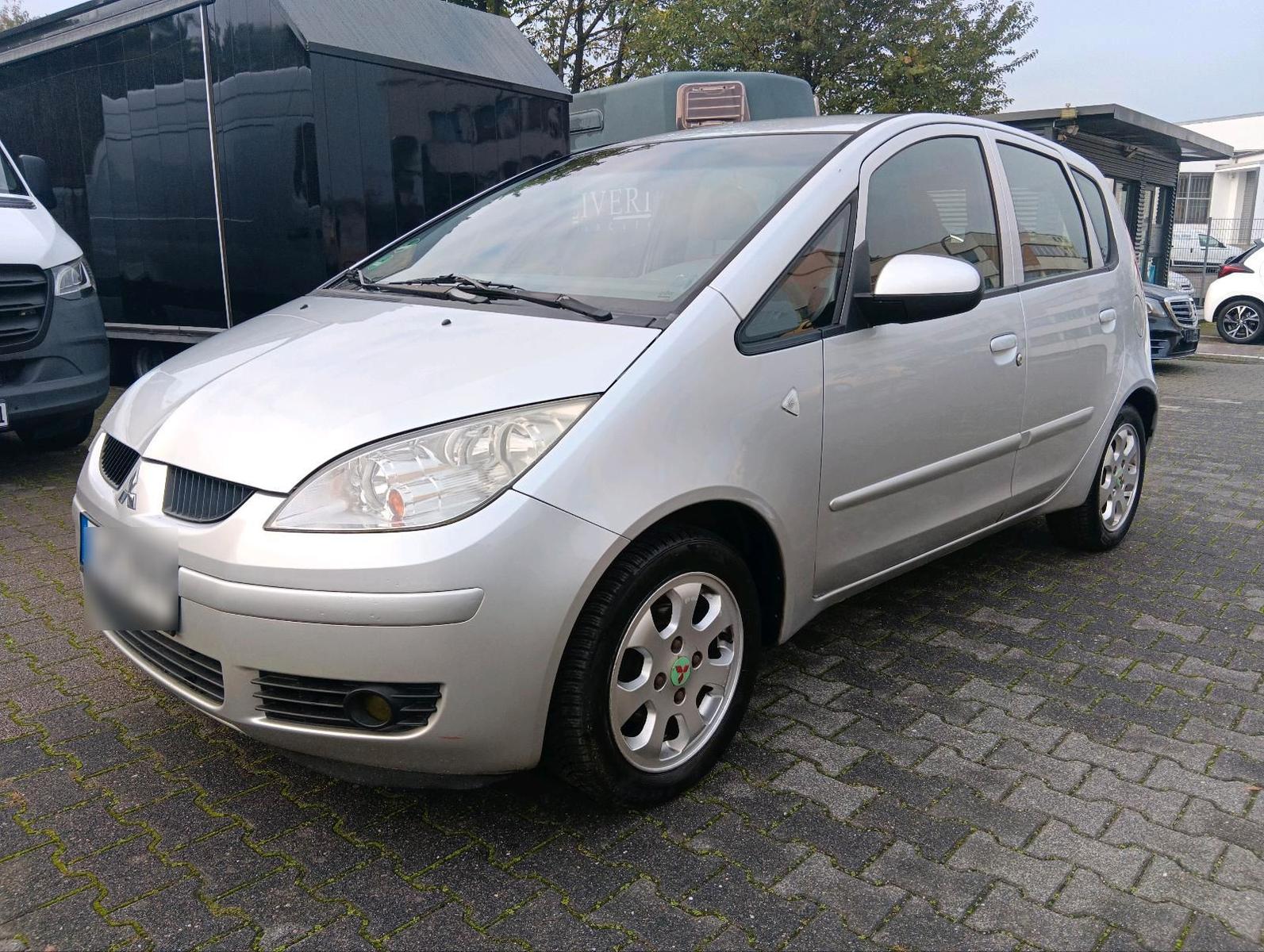 Mitsubishi Colt