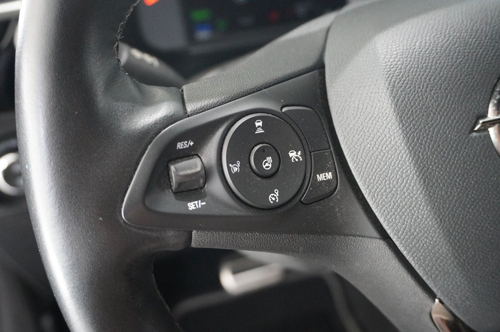 Fahrzeugabbildung Opel Corsa-e F ULTIMATE 3-PHASIG NAVI/LED/KAMERA/DAB+