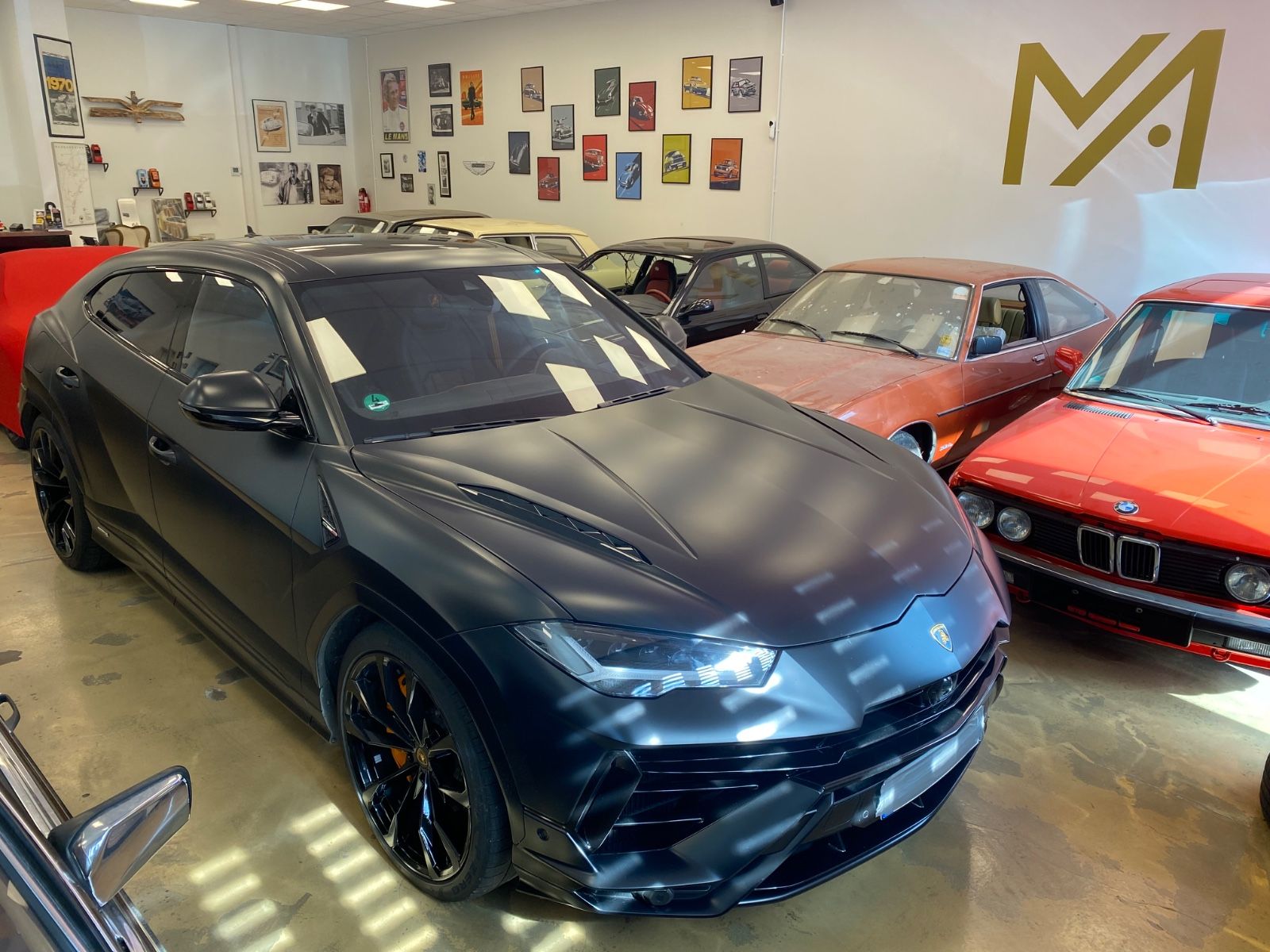 Lamborghini URUS S - AKRAPOVIC BLACK EDITION foto 3