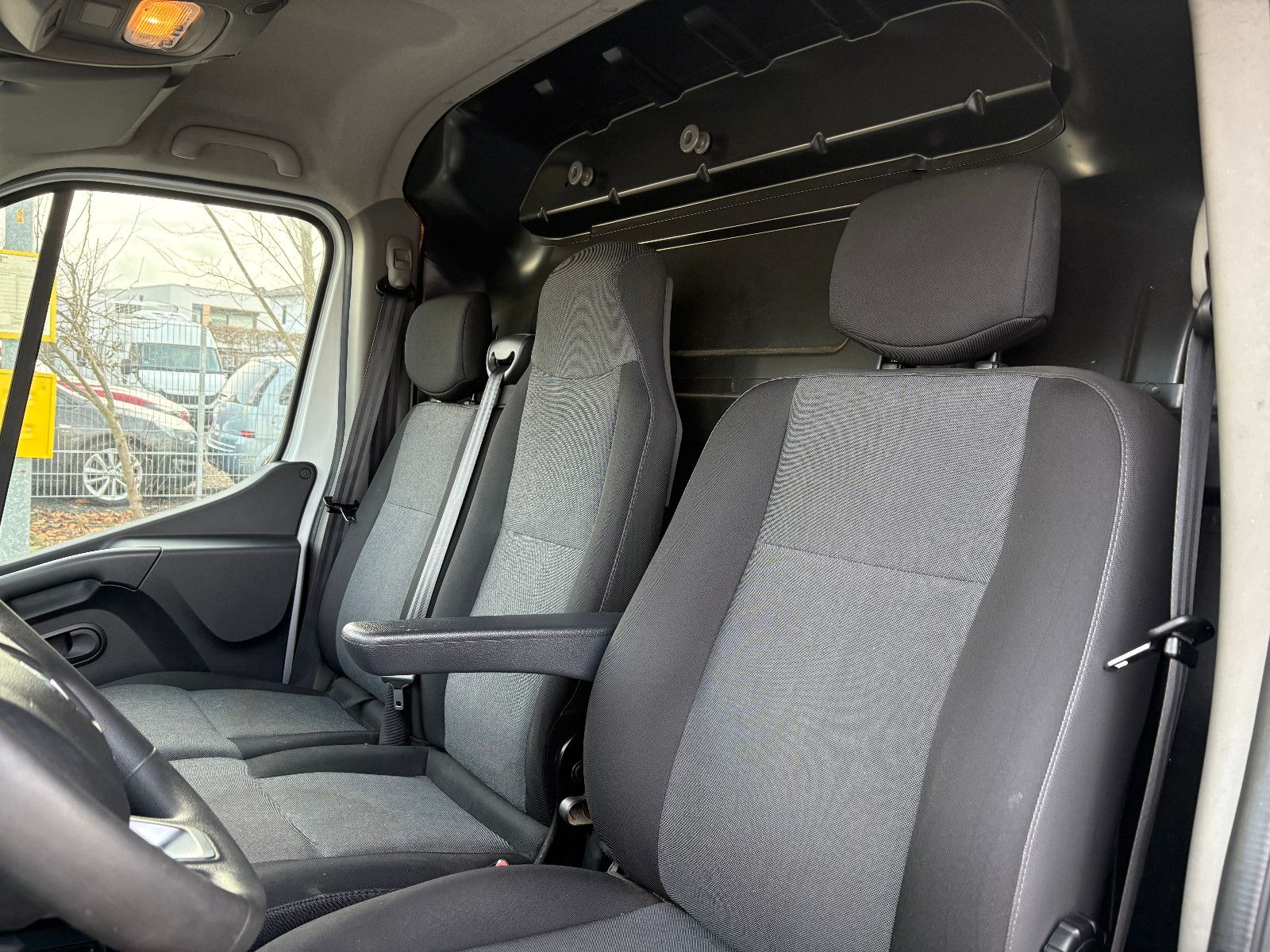 Fahrzeugabbildung Renault Master III Kasten L3H2 HKa 3,5t/KÜHLWAGEN/3-SITZ