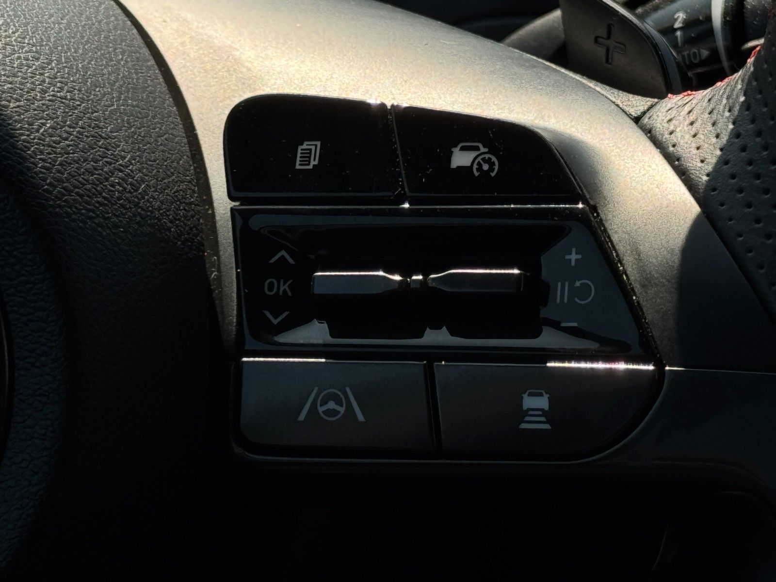 Fahrzeugabbildung Hyundai Tucson 1.6 T-GDI N Line PHEV 4WD PANO KRELL CAM