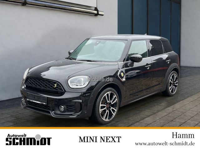 MINI Countryman Cooper SE ALL4 John Cooper Works Trim