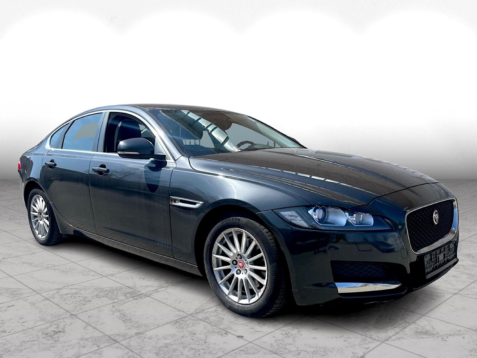 Jaguar XF2.0d LEDER STEUERKETTEN NEU TÜV NEU