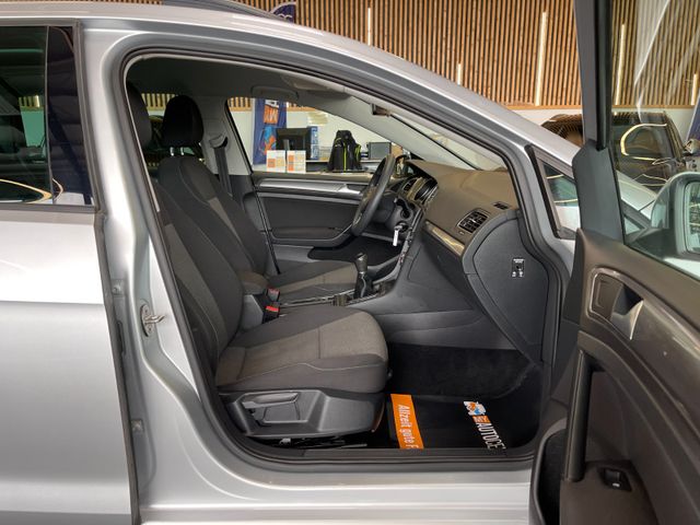 Volkswagen Golf VII Variant Trendline BMT *NAVI*TEM*TÜV-NEU