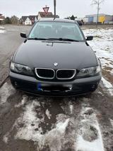 BMW E46 318i Facelift - BMW 318 aus 2001: 318i