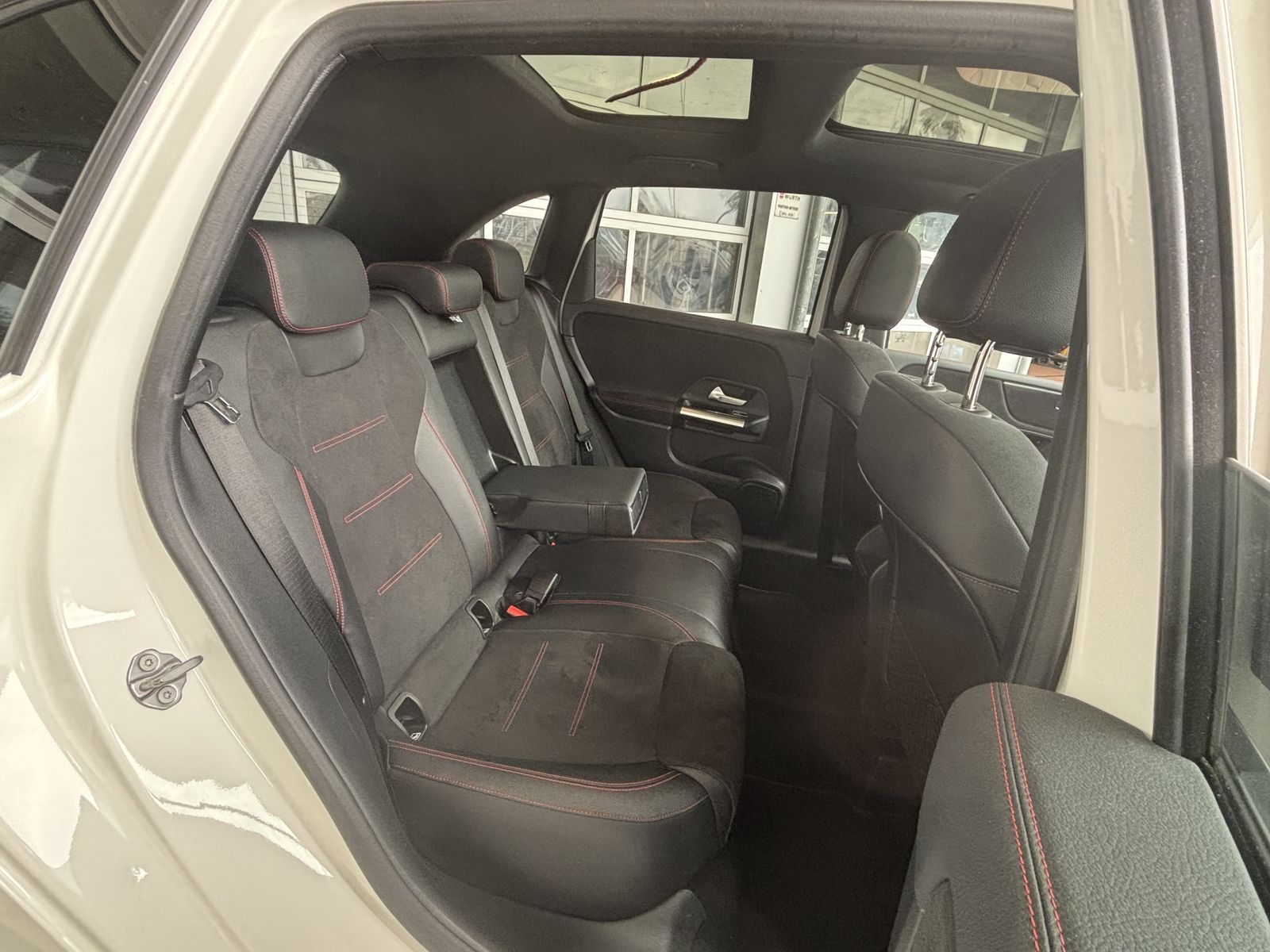 Mercedes-Benz B 200 AMG NAVI LEDER LED NIGHT PAKET SPURHALTE foto 7