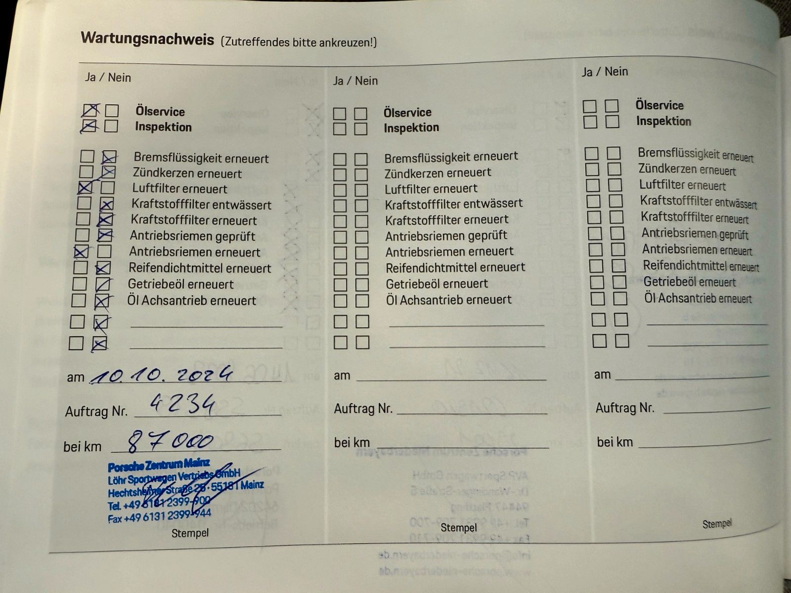 Fahrzeugabbildung Porsche 911 992 Carrera 4S SportDesign/ACC/SCP/APPROVED