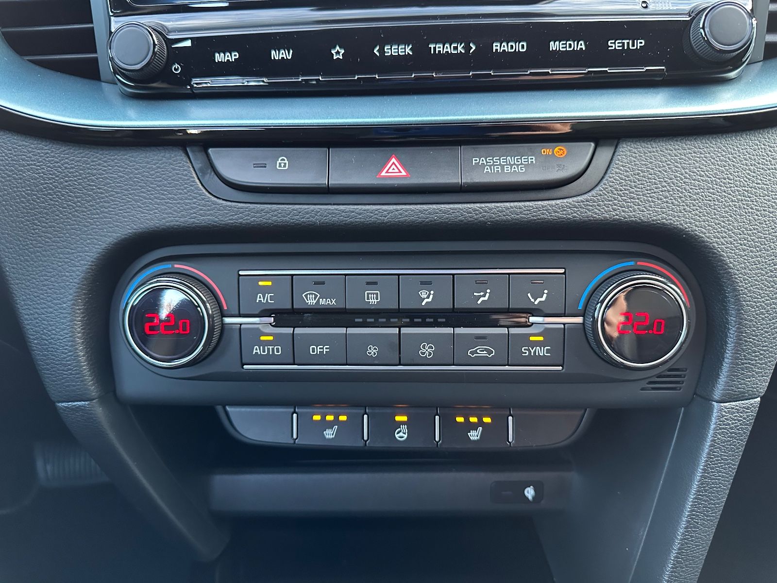 Fahrzeugabbildung Kia Ceed Sportswagon 1.0 T-GDi DCT Navi/GRA/Shzg/PDC