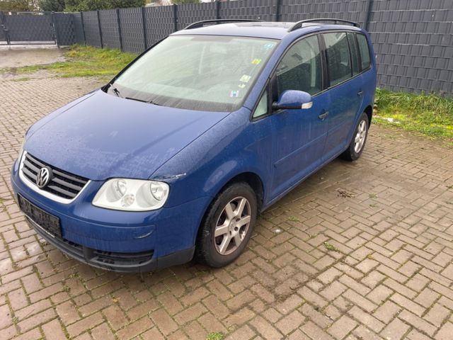 Volkswagen Touran Conceptline 7 SITZER