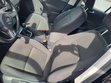 Volkswagen Tiguan - 10