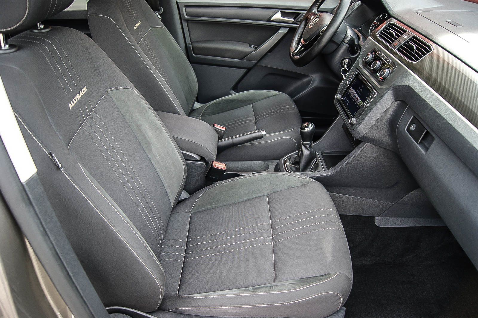 Fahrzeugabbildung Volkswagen Caddy 2.0 TDI 4MOTION Alltrack Bi-XENON PLA Allt