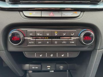 Kia Ceed 1.5T 140 Edition 30 SHZ Kamera PDC Navi