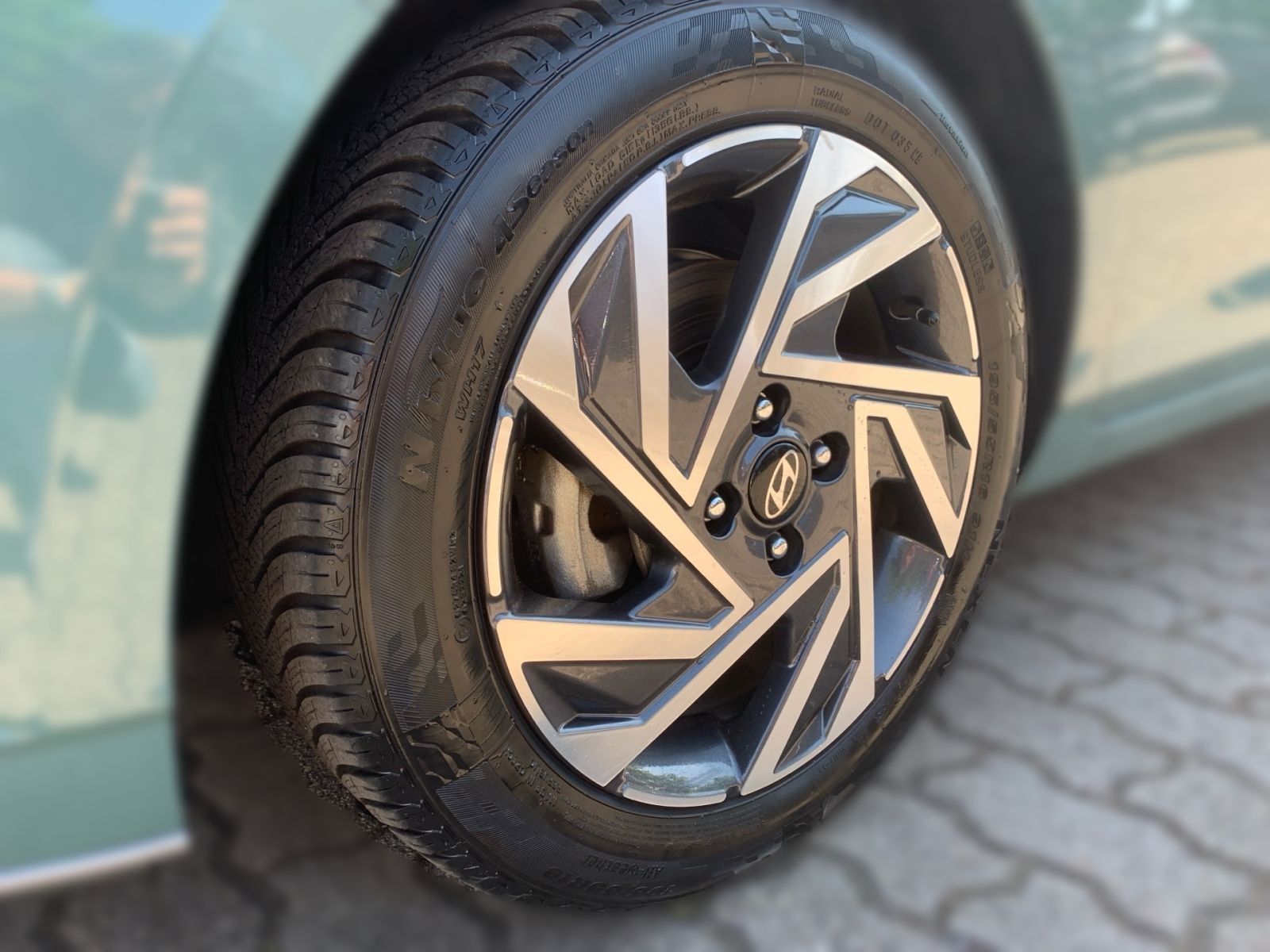 Fahrzeugabbildung Hyundai i20 FL 1.0 T-GDI Trend Navi Kamera