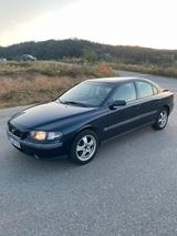 Volvo S60 T5 2.3 Schalter Tüv 5 Zylinder T... - Volvo S60 mit Benzin-Antrieb: Limousine, 2.5