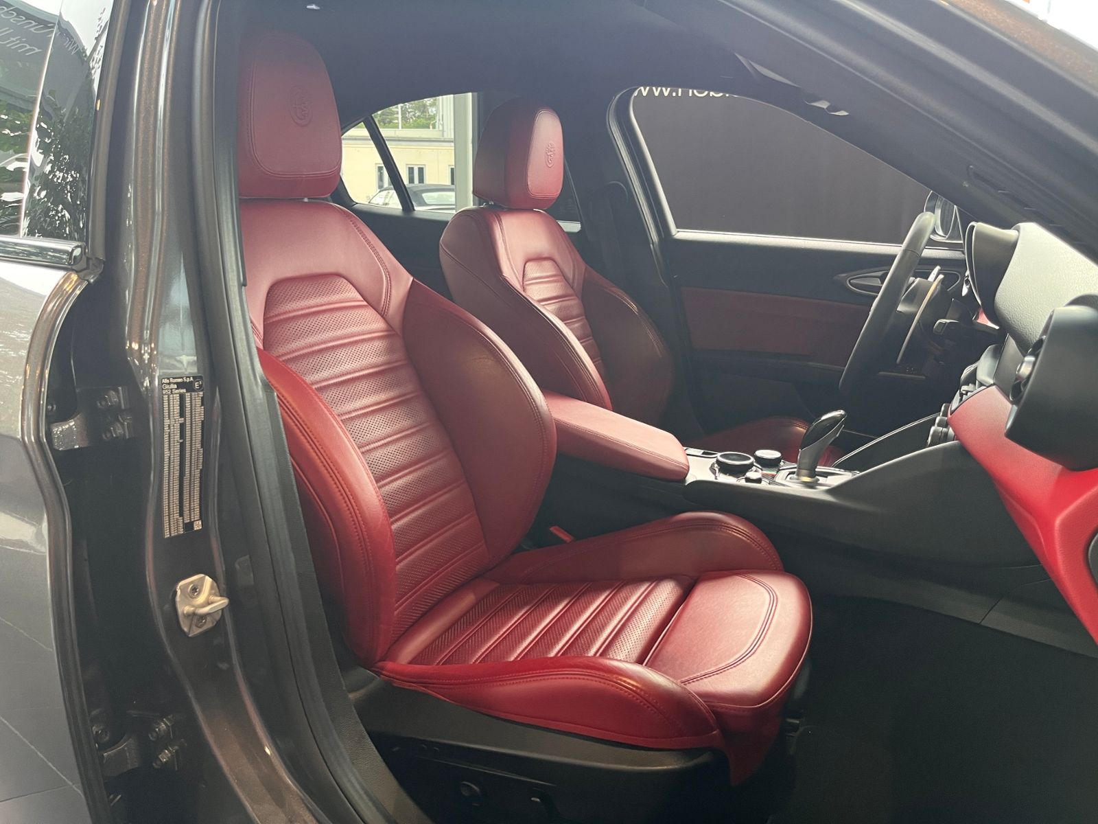 Fahrzeugabbildung Alfa Romeo Giulia Super H/K LEDER XEN NAV ACC RFK ALU