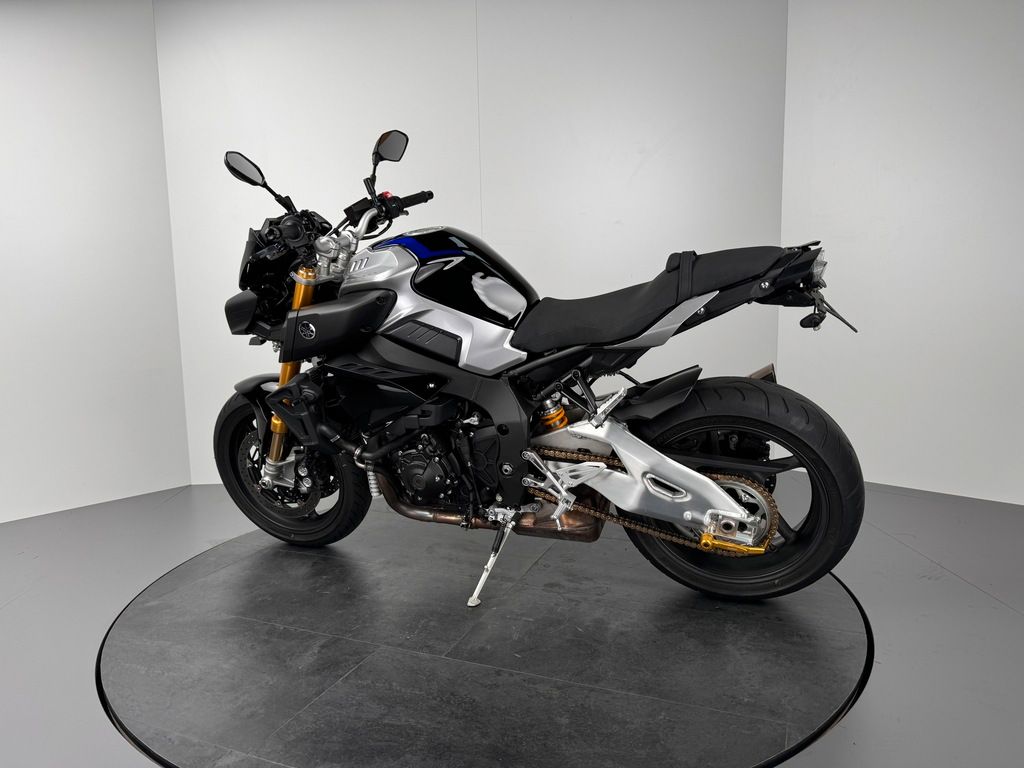 Fahrzeugabbildung Yamaha MT-10 SP *AKRA *1. HAND *SERVICE NEU