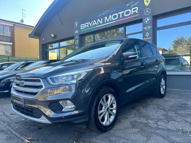 Ford Kuga 1.5 TDCI 120 CV S&S 2WD Powershift Edi