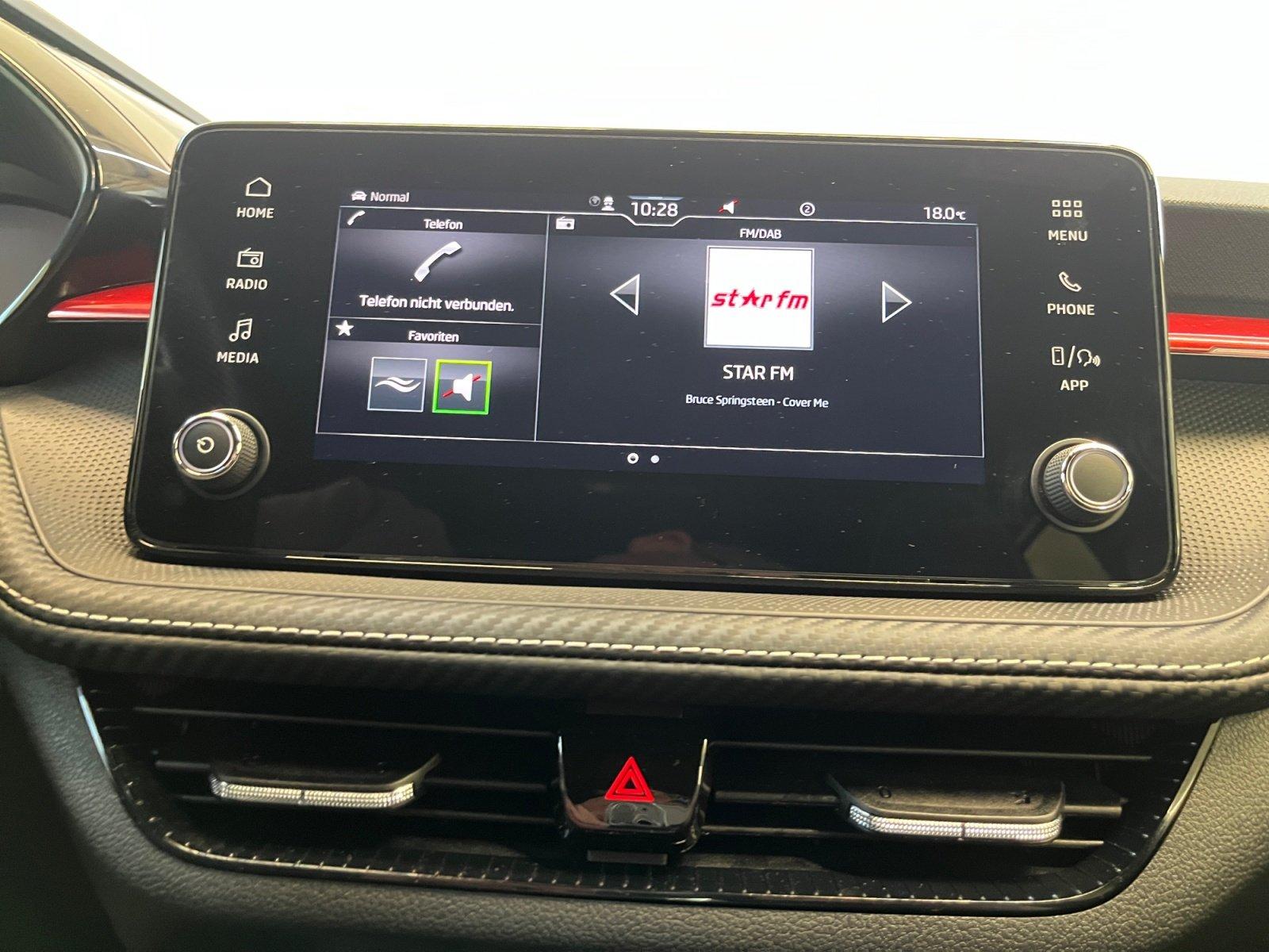 Skoda Fabia Monte Carlo 1.0 TSI DSG ACC LED Smartlink