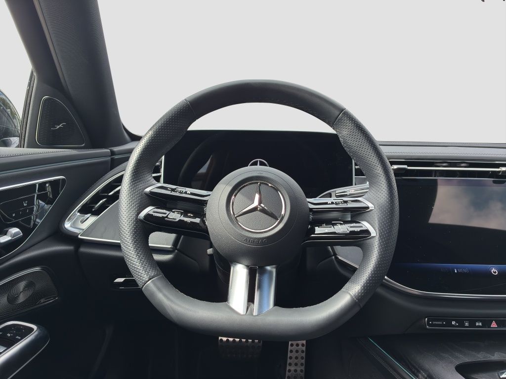 Fahrzeugabbildung Mercedes-Benz E 220 d T AMG*NIGHT*BURM*AHZV*DIGITAL*DISTR*PSD