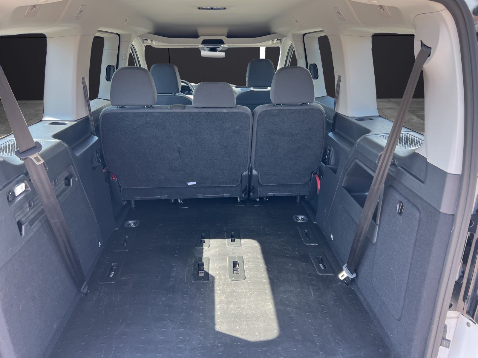 Fahrzeugabbildung Volkswagen Caddy TDI Life Maxi LED SHZ PDC DAB+ WeConnect K