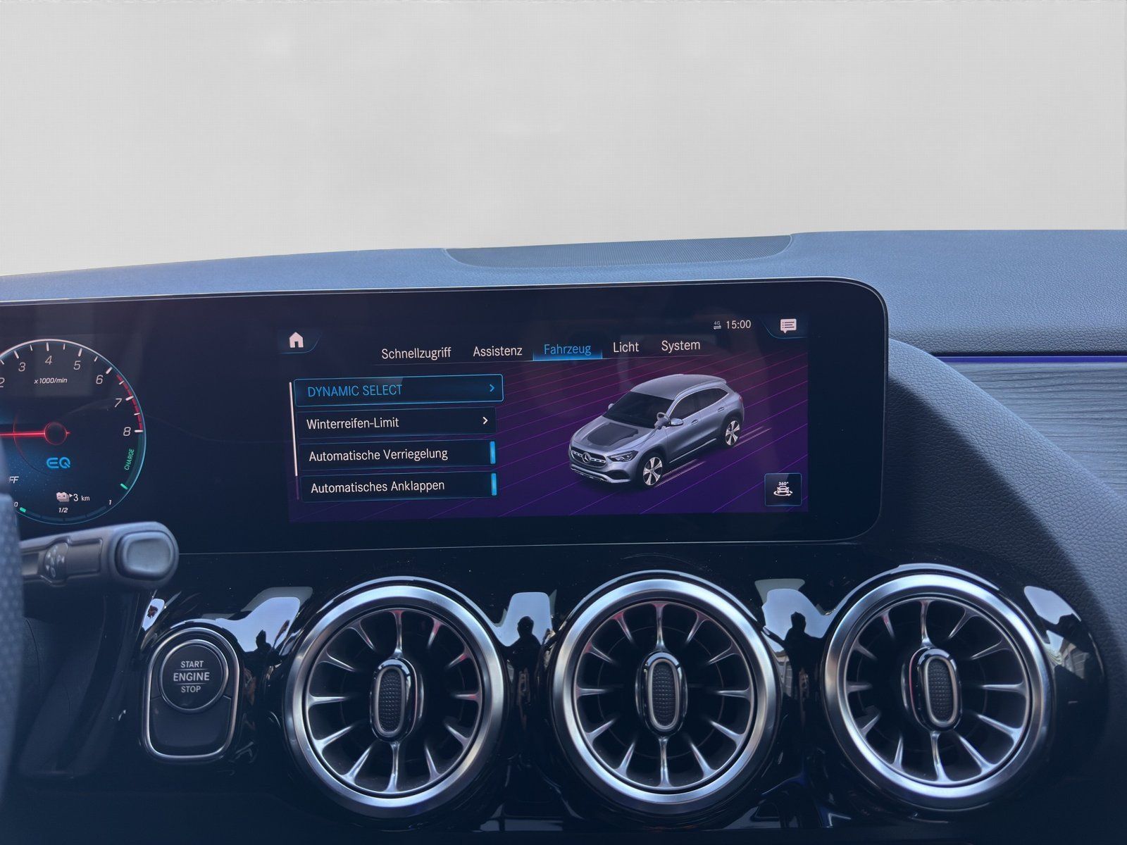 Fahrzeugabbildung Mercedes-Benz GLA 250 e AMG Night Multibeam Burmester KeyGO