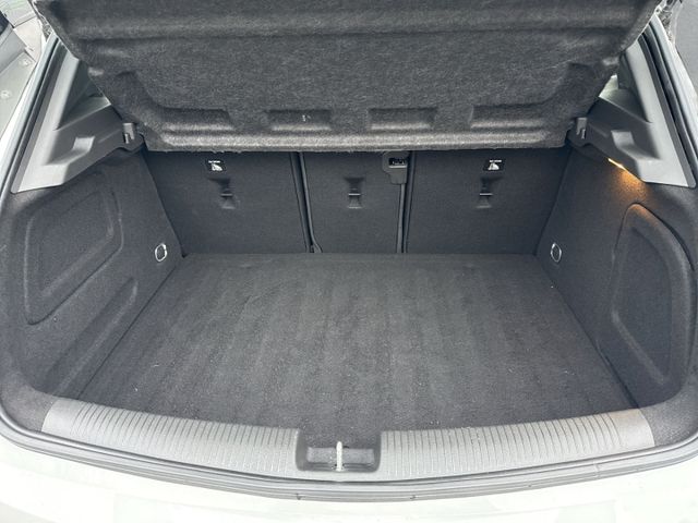 Astra Bus. Elegance 1.2 Turbo NAVI LEDER LED KEY