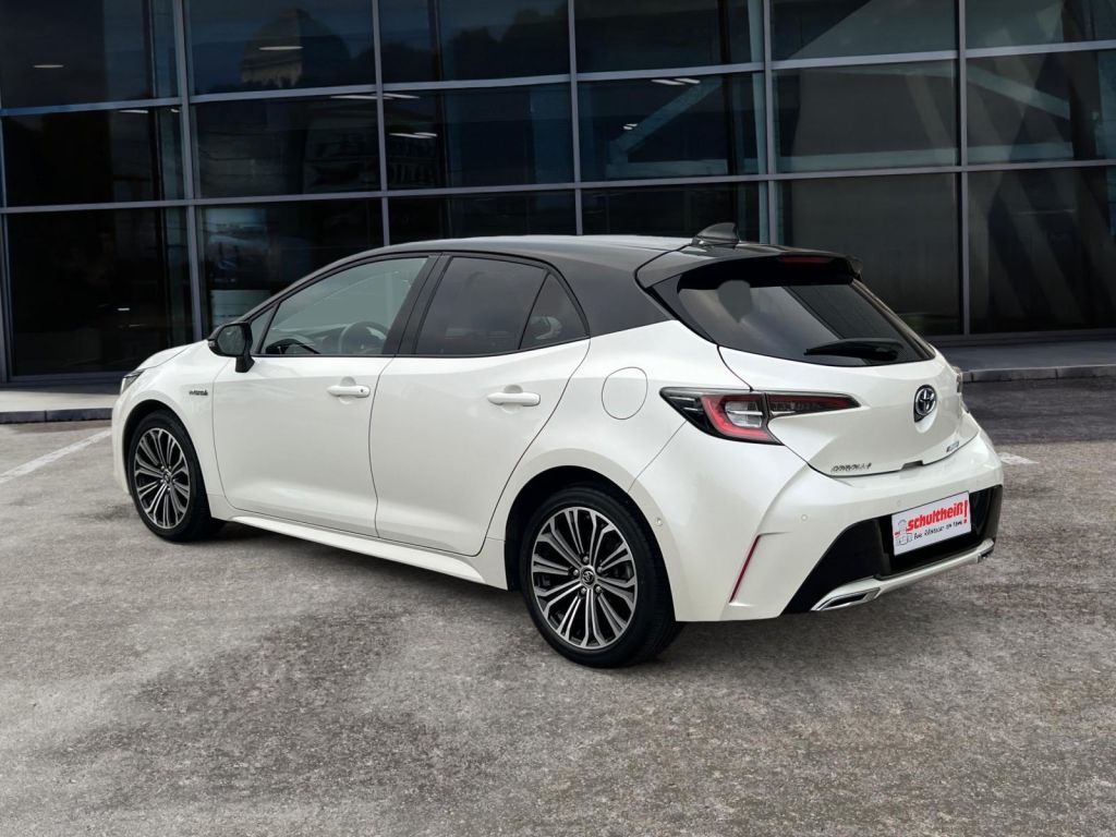 Fahrzeugabbildung Toyota Corolla 2.0 Hybrid Club