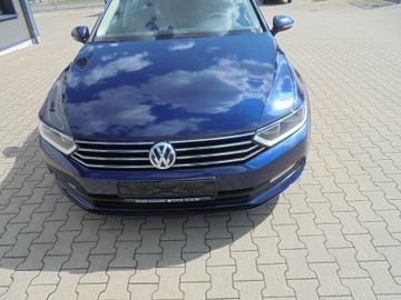 Volkswagen Passat Variant - 4