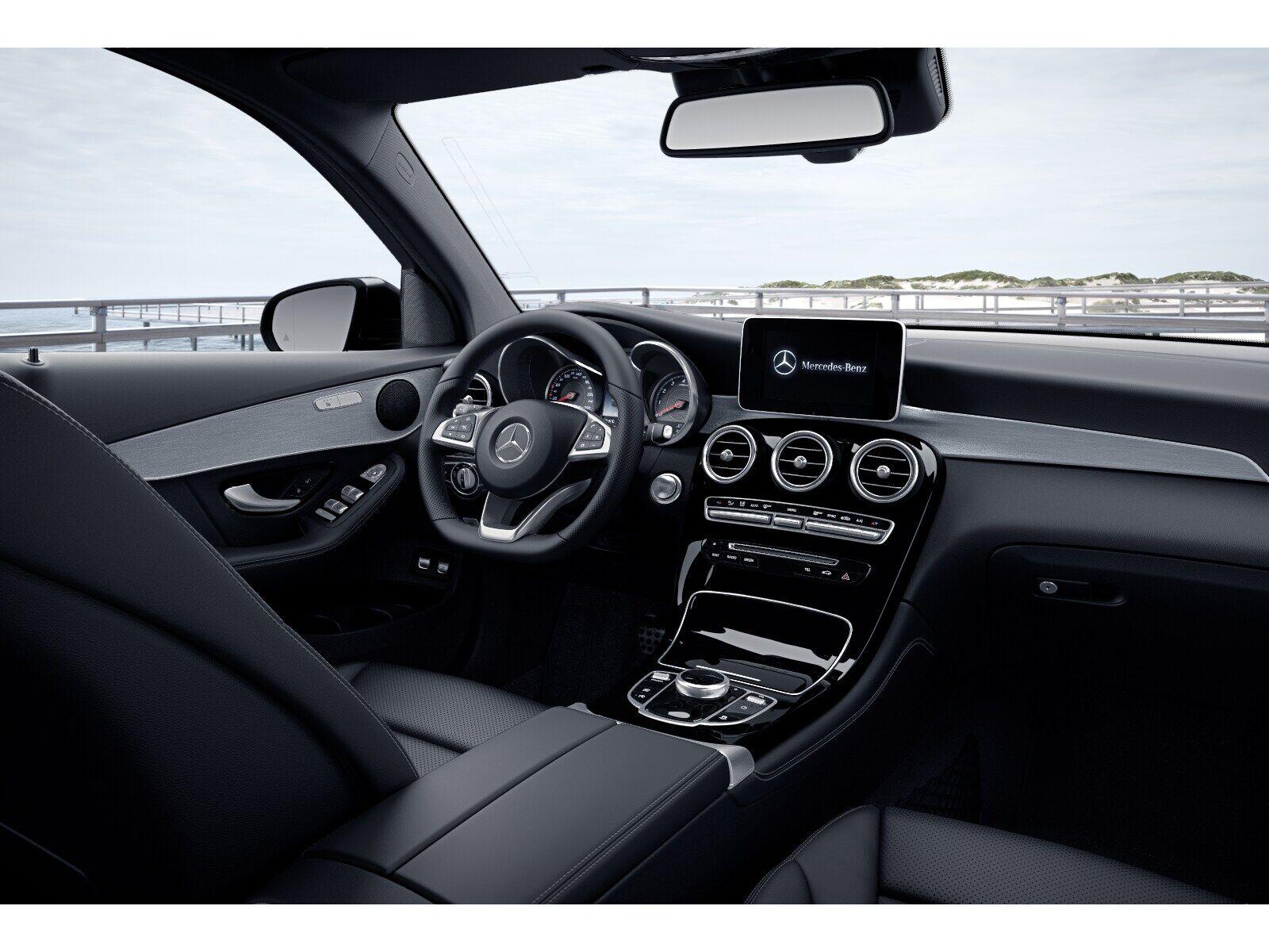 Mercedes-Benz GLC 300 4M AMG+NIGHT+AHK+DISTR.+PANO+LED+360-KAM