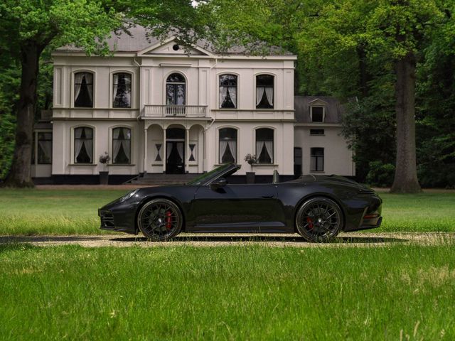 PORSCHE 992 Cabrio 992-2 Carrera SportDesign | Stoelvent