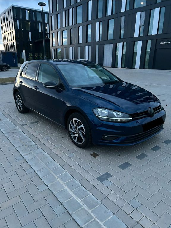 Image of Volkswagen Golf