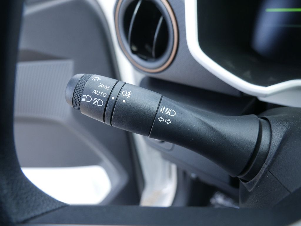 Fahrzeugabbildung Dacia Spring Extreme Electric 65 CCS (30 kW DC)