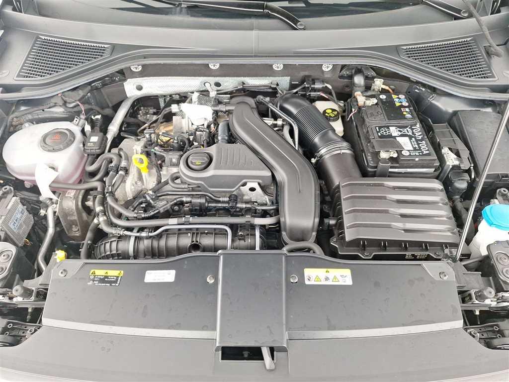 Volkswagen T-Roc R-Line 1.5 TSI DSG Business-Paket
