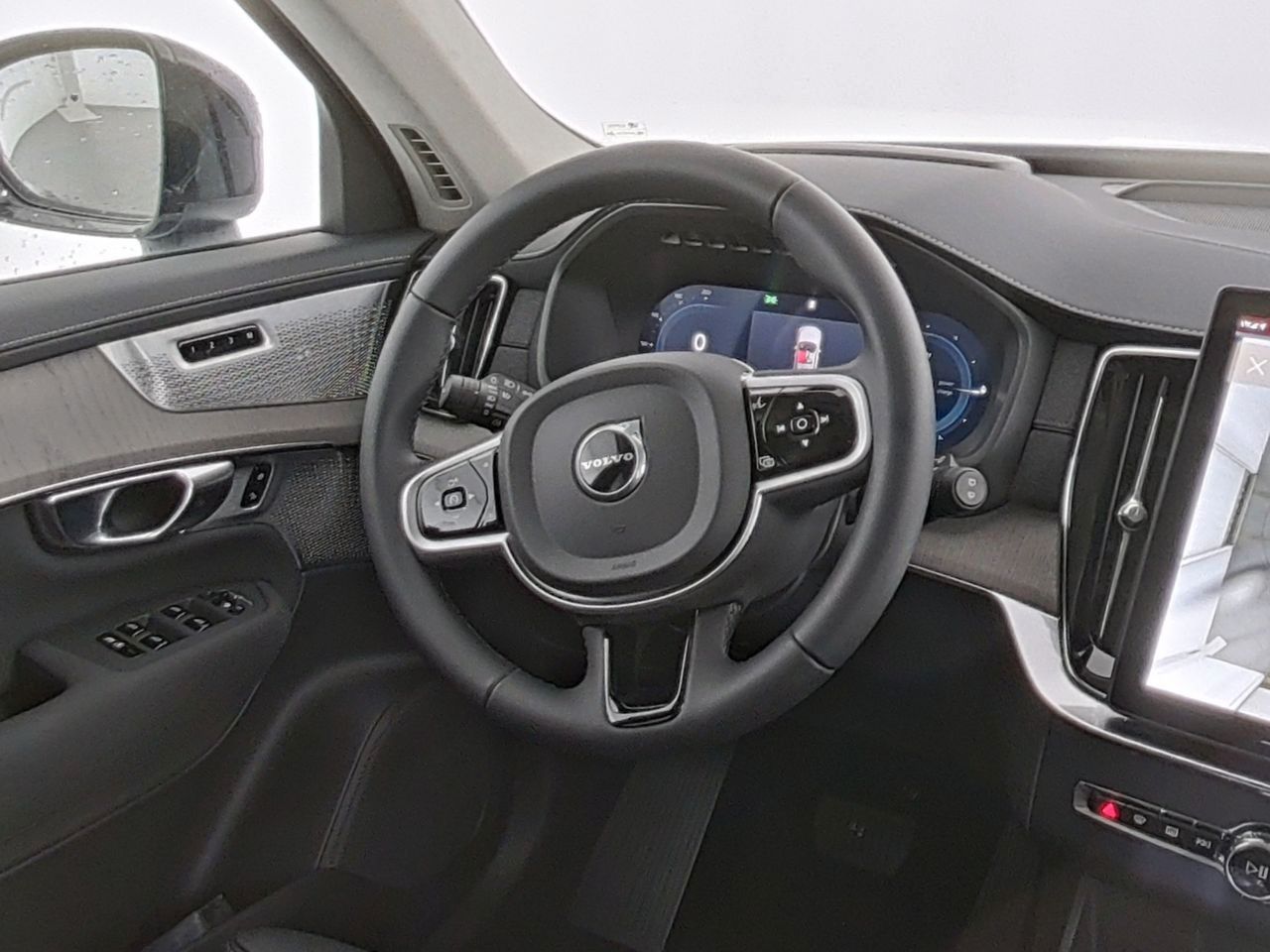 Fahrzeugabbildung Volvo XC90 T8 AWD Ultra Dark*STDHZG*360**LUFT*B&W*22"