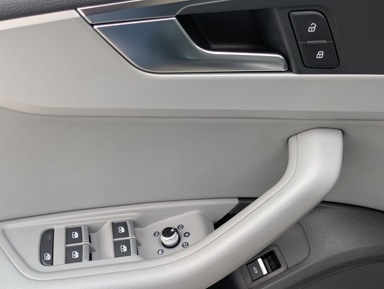 Fahrzeugabbildung Audi A5 40 TFSI quattro MATRIX*PANO*LEDER*ACC*KAMERA