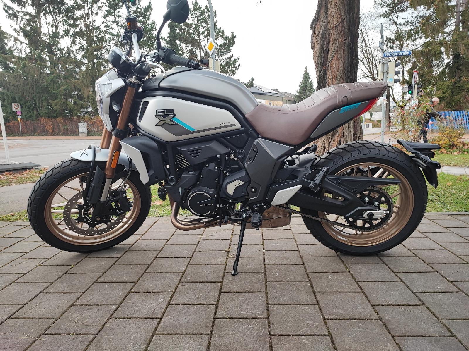 CFMOTO 700 CL-X HERITAGE