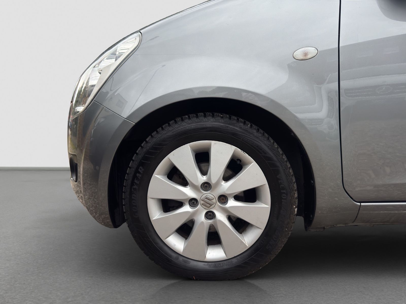 Fahrzeugabbildung Suzuki Splash Comfort /Klimaanlage/Sitzhz./I.Hd/TÜV NEU