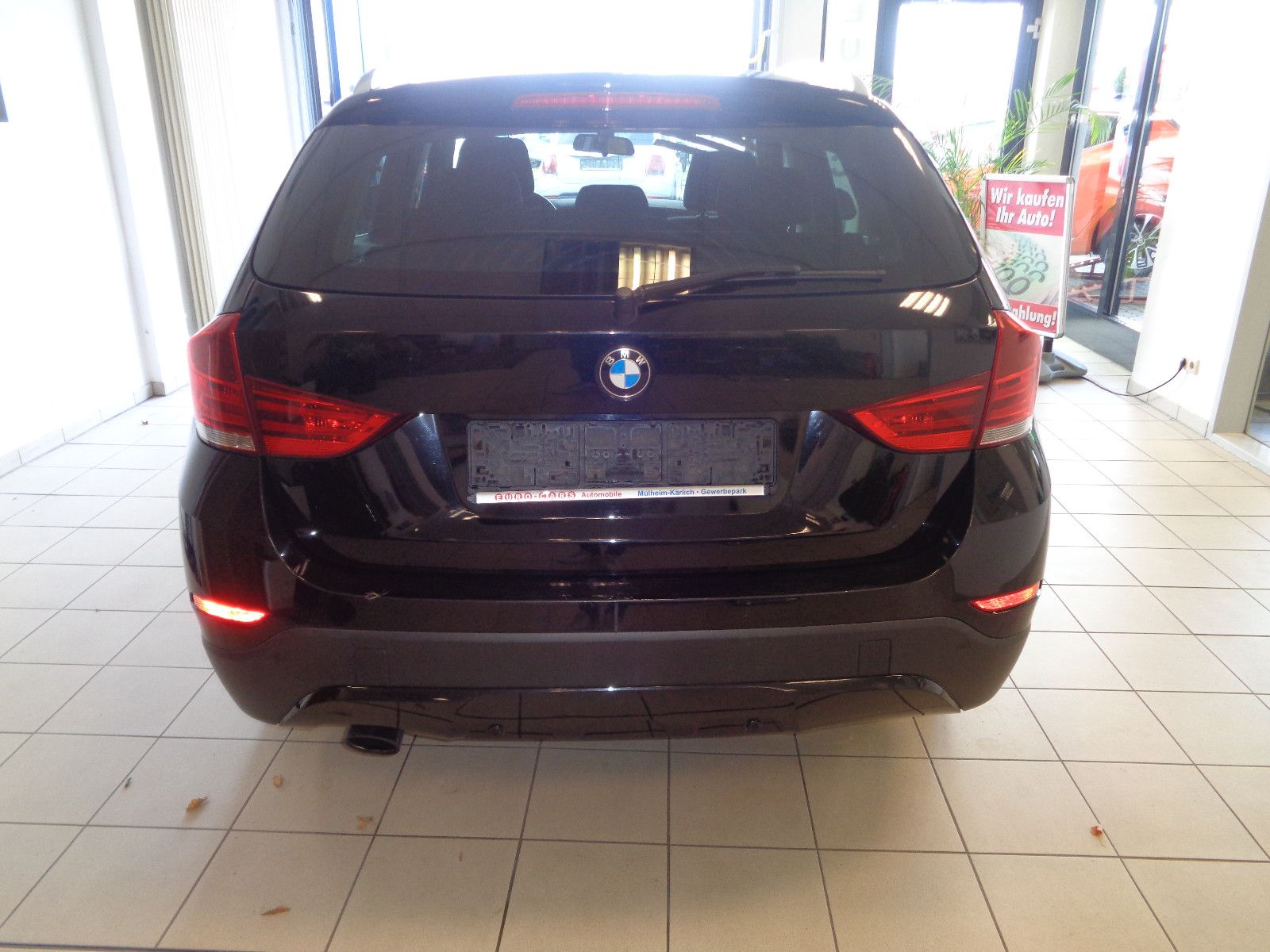 Fahrzeugabbildung BMW X1 xDrive 20d / BI-XENON / AHK /