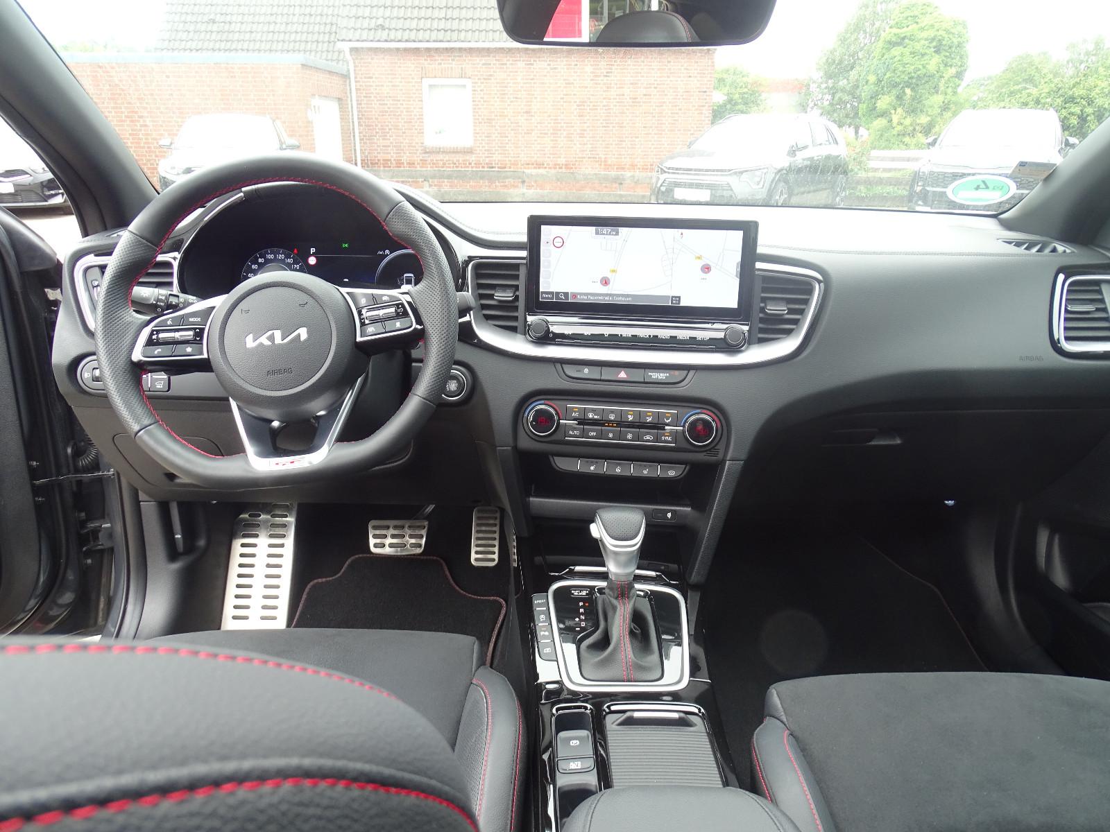 Kia PROCEED 1.6T GT DCT Komf.p.,Panoramad.Bastuck