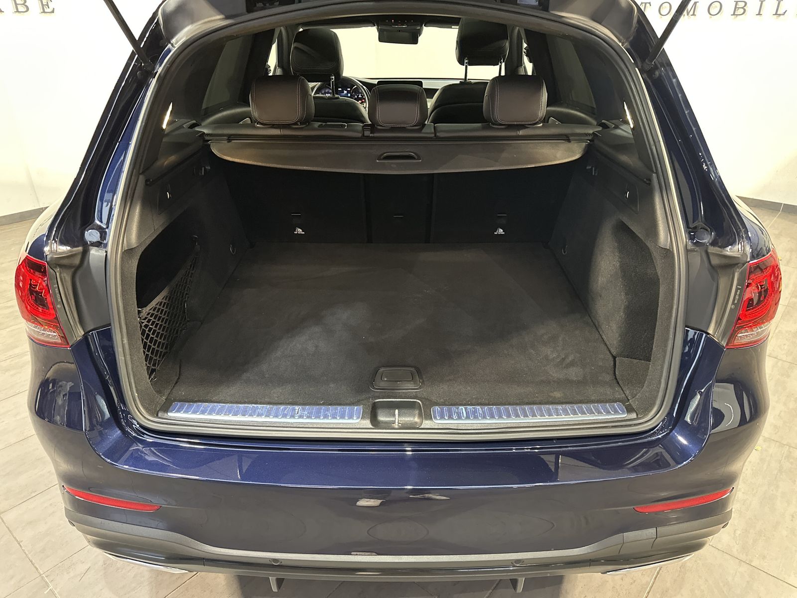 Fahrzeugabbildung Mercedes-Benz GLC 200d 4M AMG-Line NAV+LED+AHK+HUD+PANO+ACC+PP