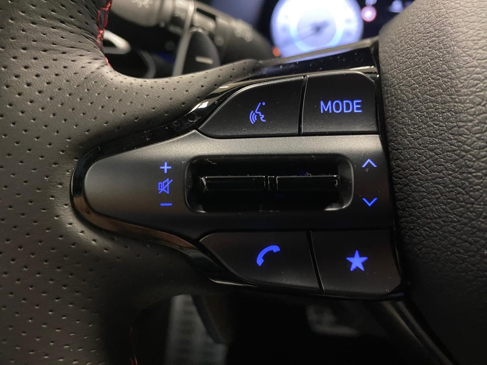 Fahrzeugabbildung Hyundai i30 N-Line APP+KLIMA+RFK+PDC+NAVI+SITZHEIZ+Andro