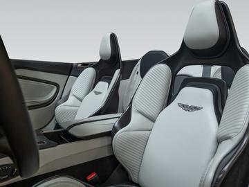 2024 Aston Martin DBS 缩略图 24