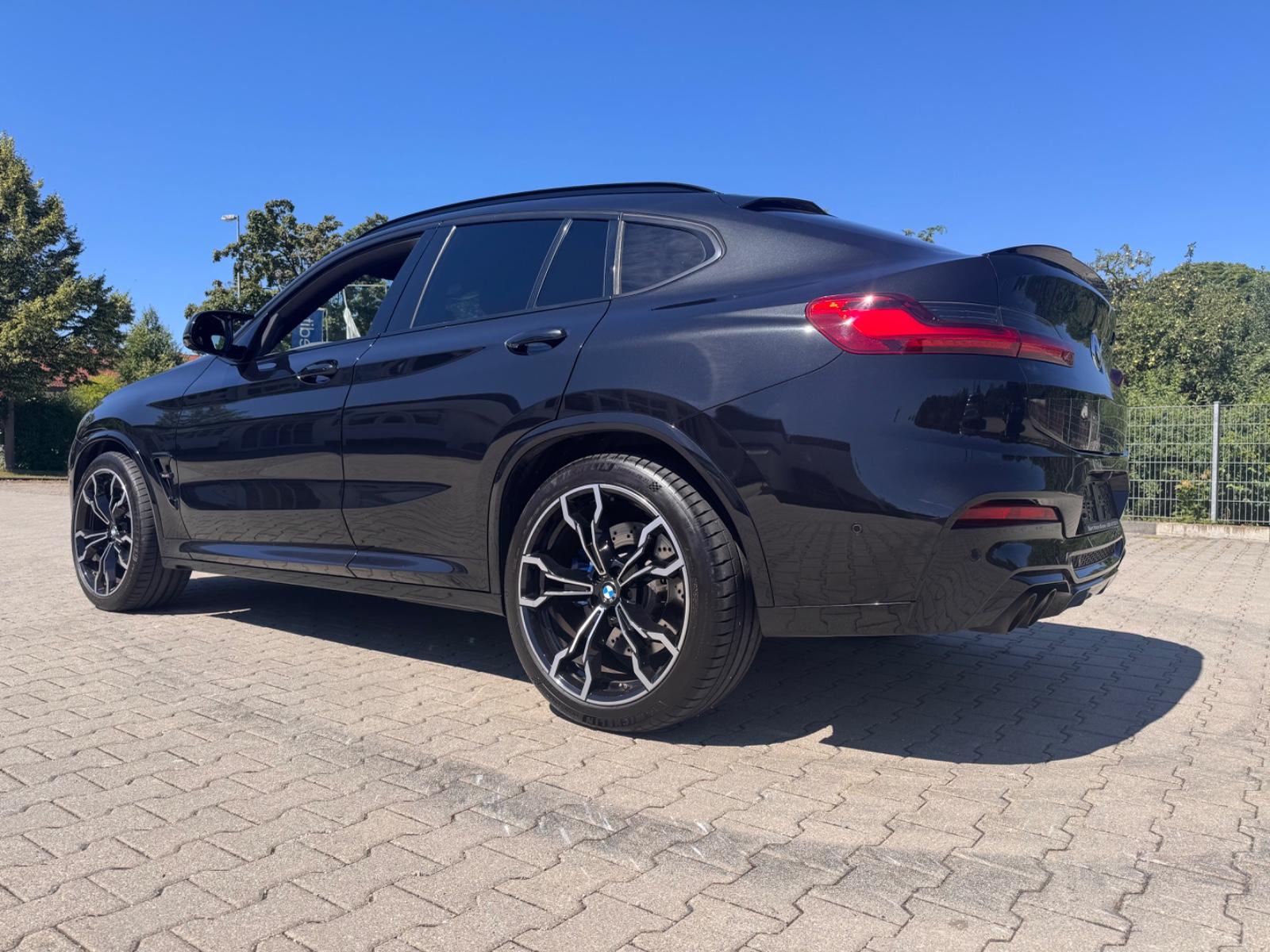 BMW X4 M Competition Standh. 21Zoll PANORAMA AHK