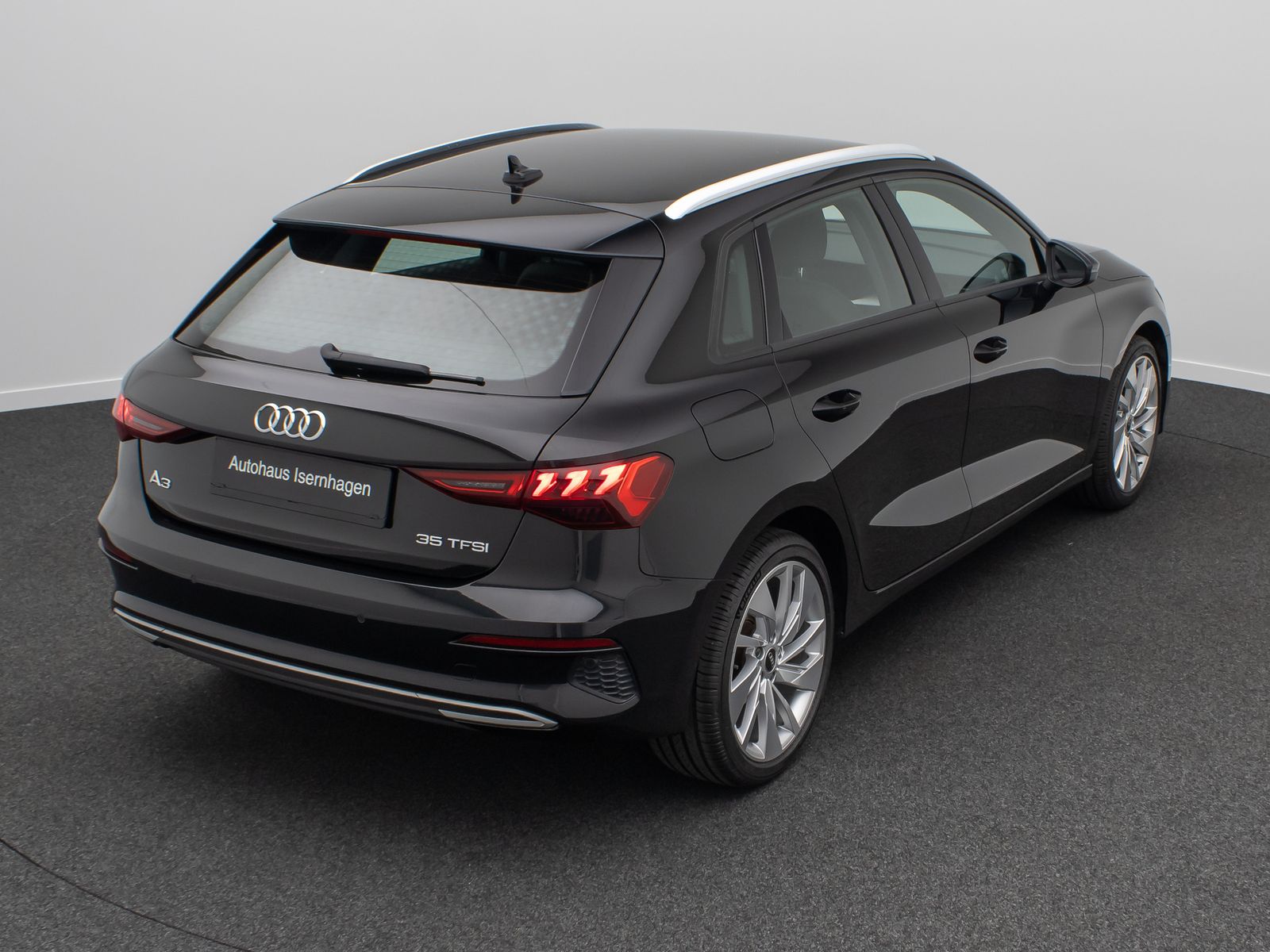 Fahrzeugabbildung Audi A3 35 TFSI Sportback LED PDC Sound Tempomat AHK