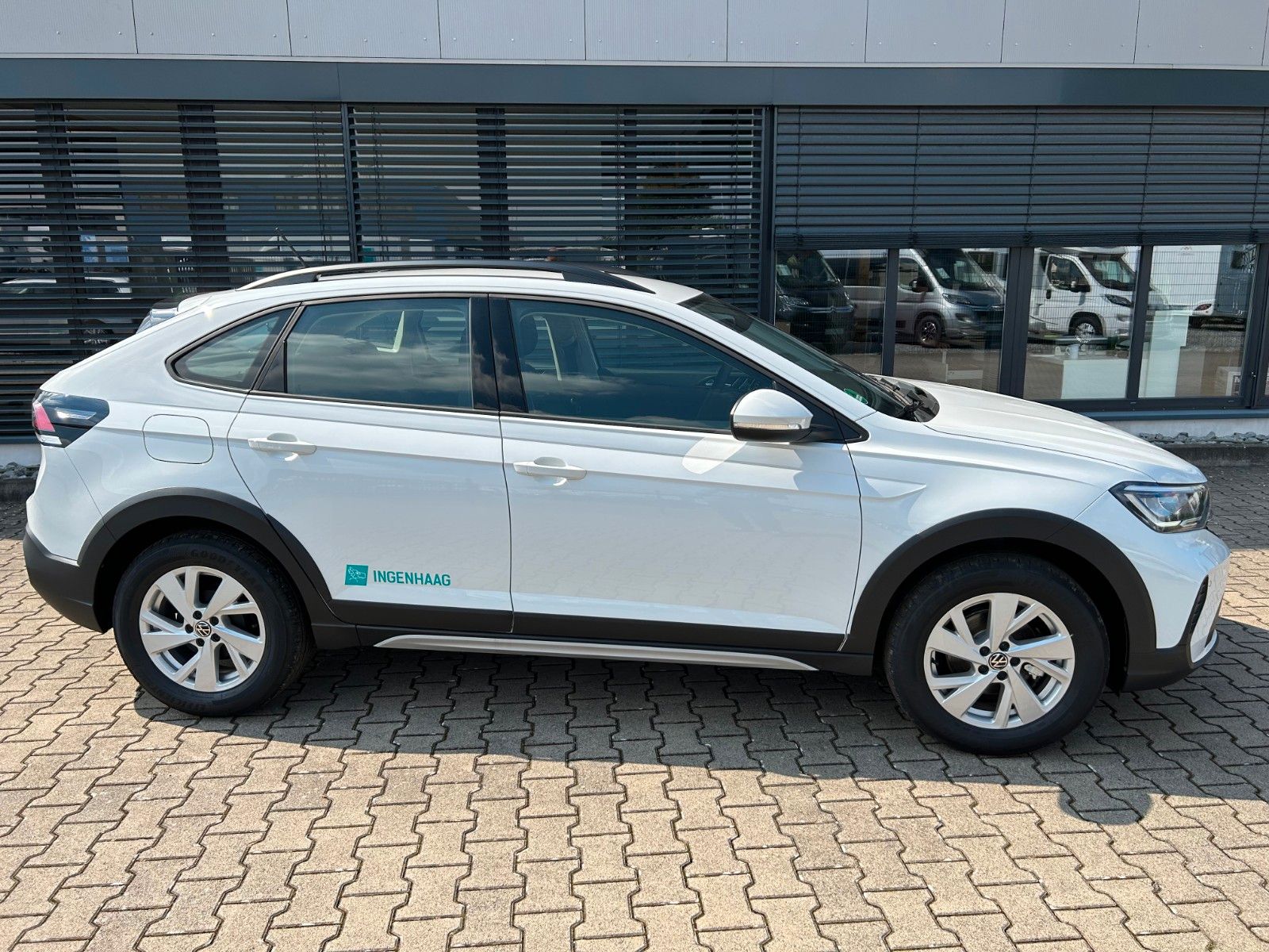 Fahrzeugabbildung Volkswagen Taigo Life 1,0 TSI ACC  Alu SHZ Digital Cockpit