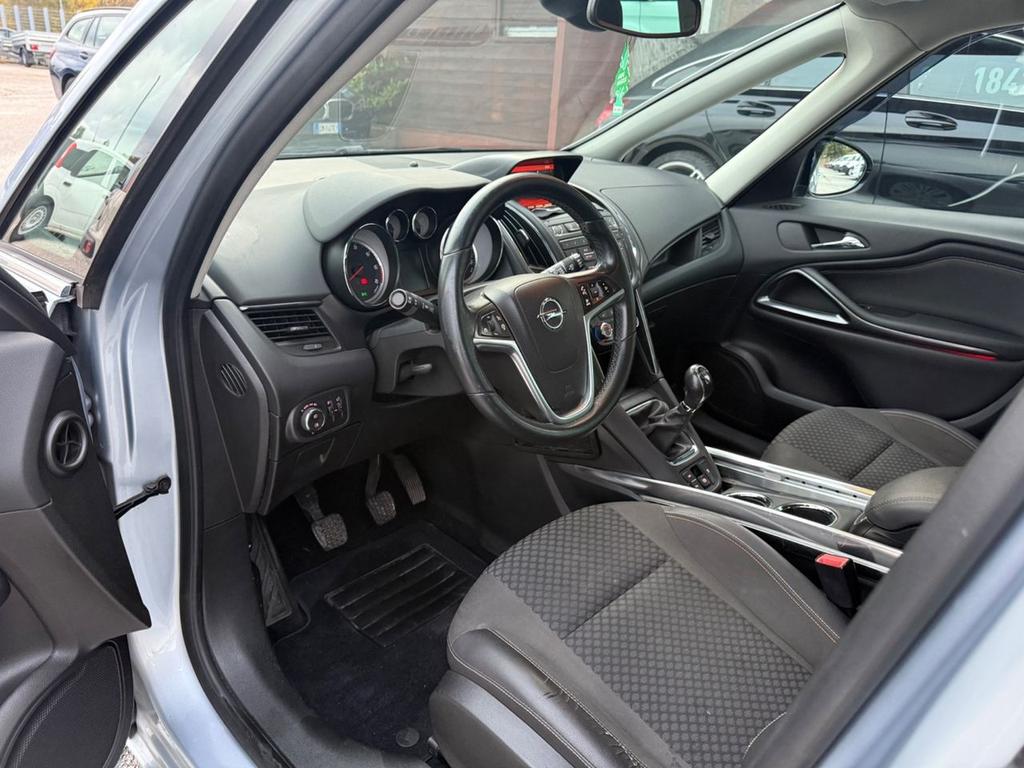 Opel Zafira Tourer
