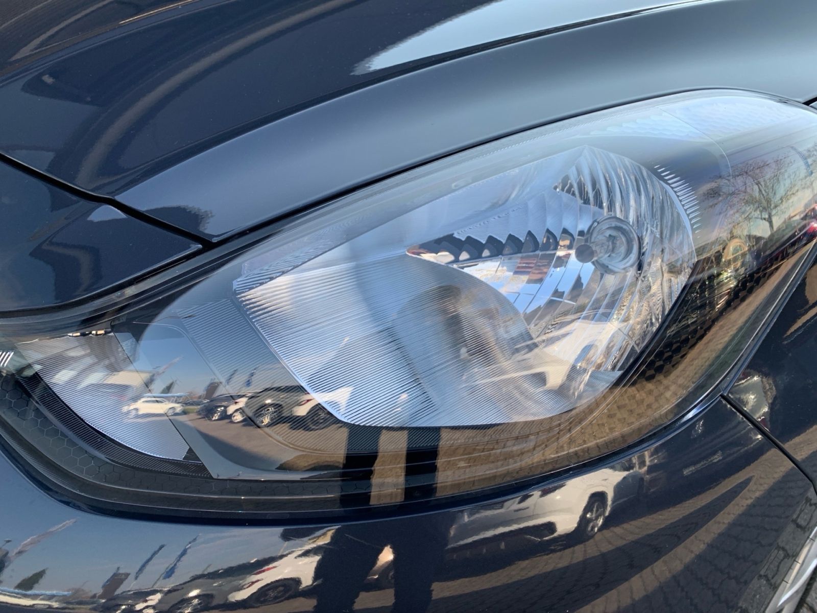 Fahrzeugabbildung Hyundai i10 1.0 Select Navi Kamera Allwetter