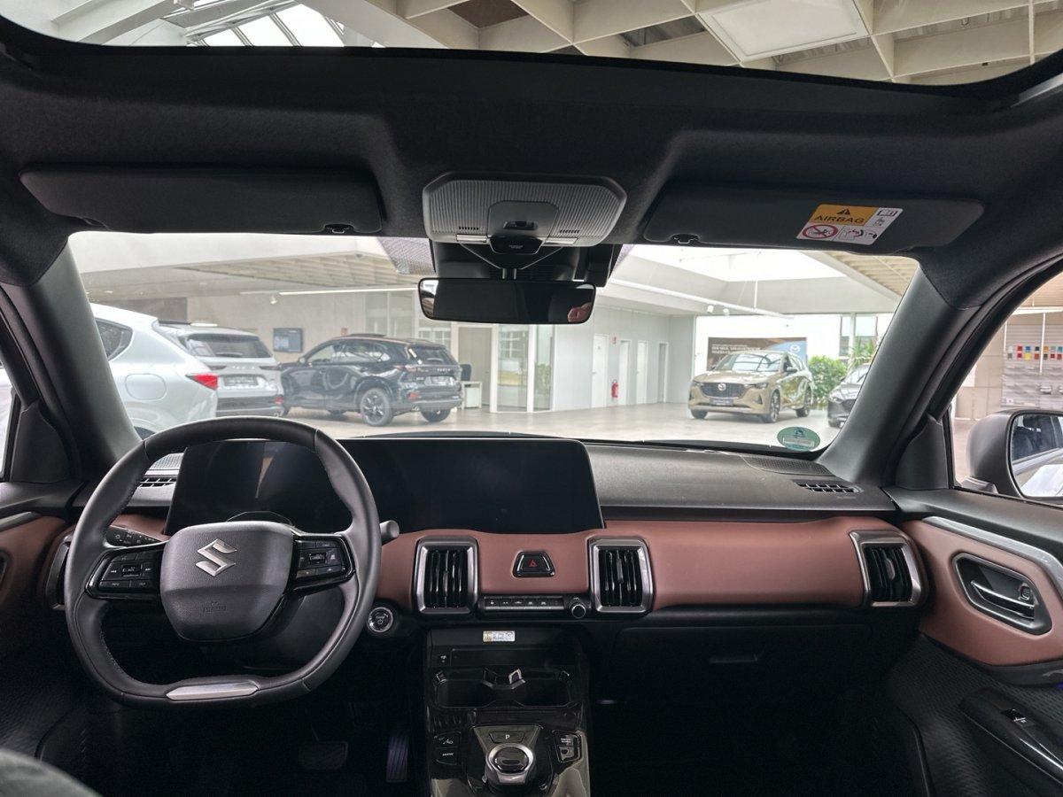 Suzuki e Vitara eAxle (61kWh) Comfort+ *Zubehörpaket