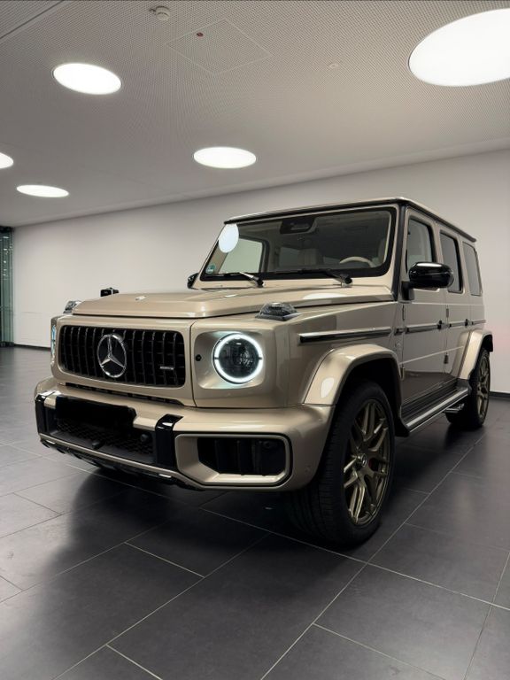 Mercedes-Benz G 63 AMG - Vollausstattung / NEUWAGENZUSTAND 