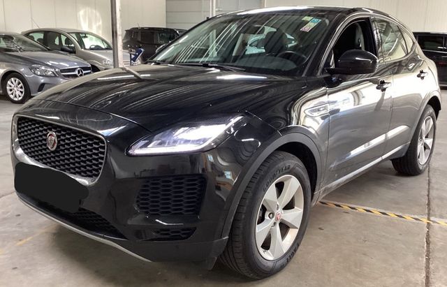 Jaguar E-PACE Chequered Flag AWD 1.Hand Digital Pano